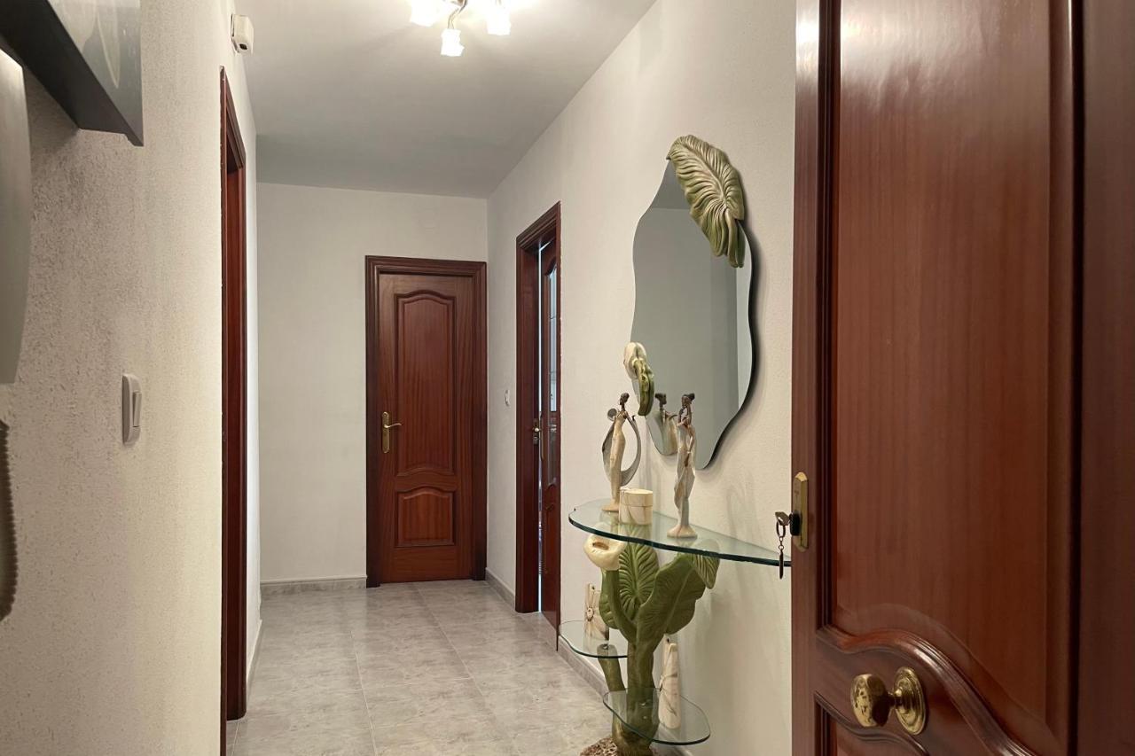 Sanmar Apartment Finisterre Ngoại thất bức ảnh